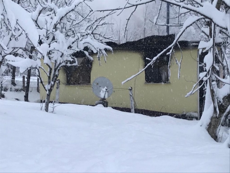 Ordu’da Bir Ev Yangında Kül Oldu