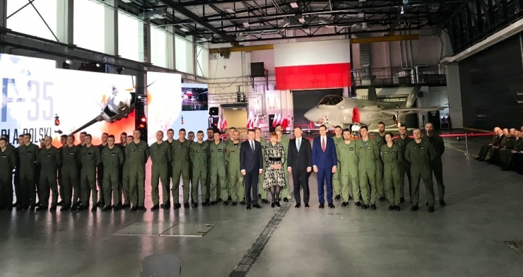 Polonya, 32 Adet F-35 Uçağı İçin 4.6 Milyar Dolarlık Anlaşmaya İmza Attı