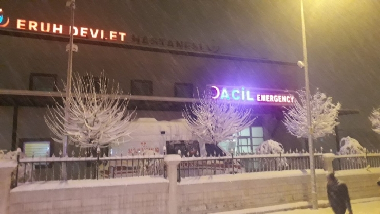 Siirt’te Gıda Zehirlenmesi Şüphesiyle 5 Kişi Hastaneye Kaldırıldı