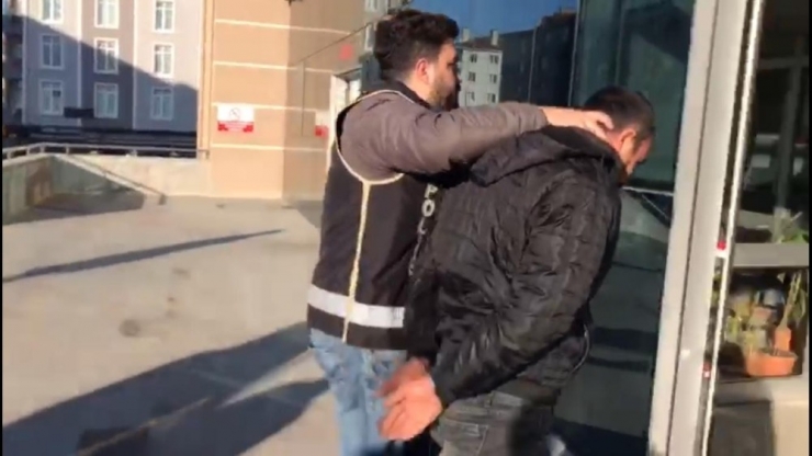 Silah Zoruyla Bir Kişiye 20 Bin Liralık Senet İmzalatan Şüpheliler Adliyeye Sevk Edildi