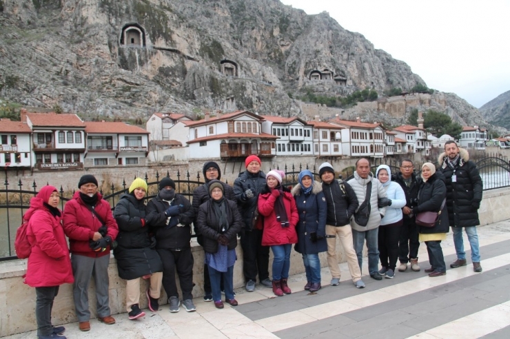 Singapurlu Turistler Amasya’ya Hayran Kaldı