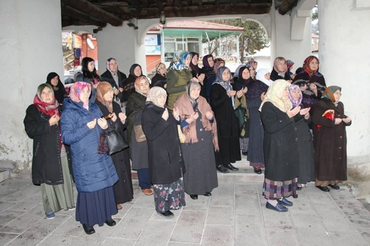 Tarihi Camide Asırlık Asker Uğurlama Geleneği