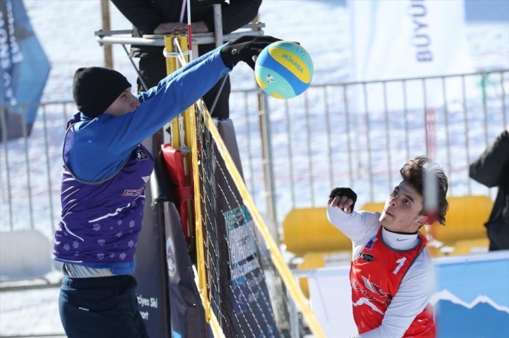 Kar Voleybolu Türkiye Şampiyonası Toroslar’da