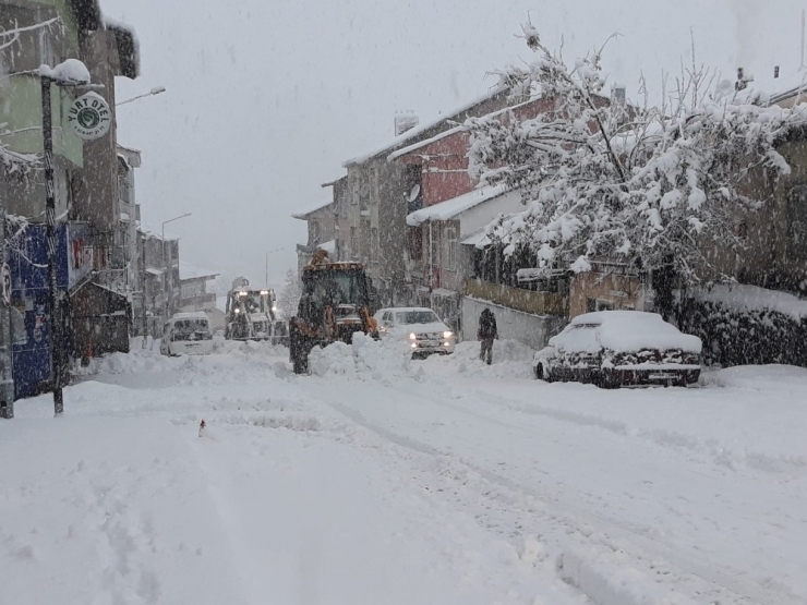 Tunceli’de Kar Yağışı Etkili Oldu, 171 Köy Yolu Kapandı