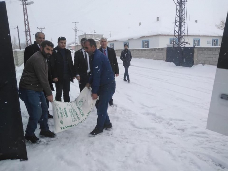 Saray İlçesinden Depremzedelere Yardım