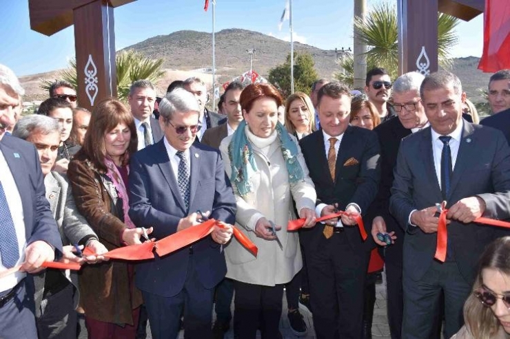 İyi Parti Genel Başkanı Meral Akşener: "Yeni Siyaset Tarzı Belirledik"