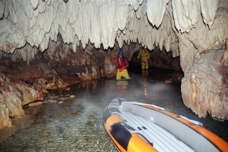 Ayvaini Mağarası Turizme Kazandırılacak