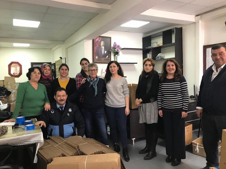 Çardak Belediyesi Yardım Kolilerini Elazığ’a Gönderdi