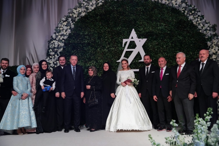 Cumhurbaşkanı Erdoğan, Ayşe Şahin Ve Zafer Topaloğlu’nun Nikah Törenine Katıldı