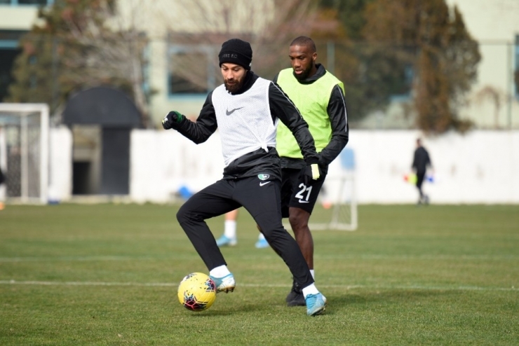Denizlispor’da Göztepe Hazırlıkları Sürüyor