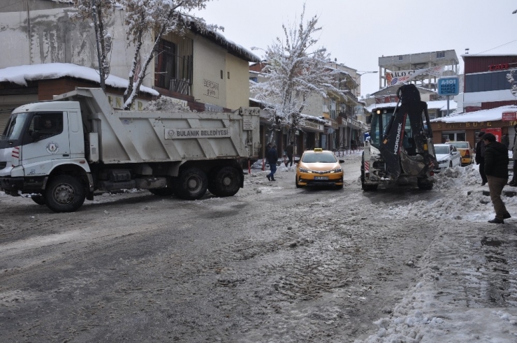 Bulanık’ta Karla Mücadele Çalışmaları