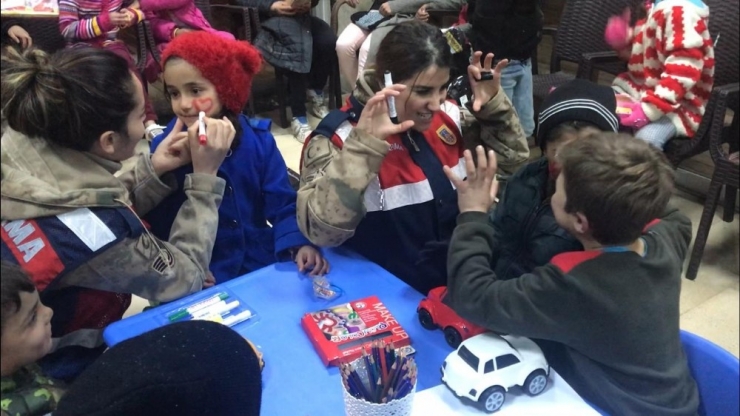 Depremzede Çocuklar İçin Etkinlik