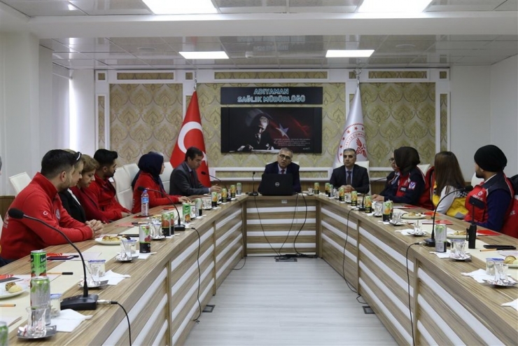 Adıyaman’da Sağlıkçılar İle Deprem Değerlendirme Toplantısı Yapıldı