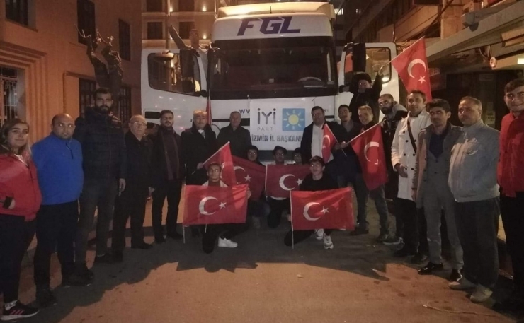 Deprem Yardımlarını Fgl Tırları Ulaştırdı