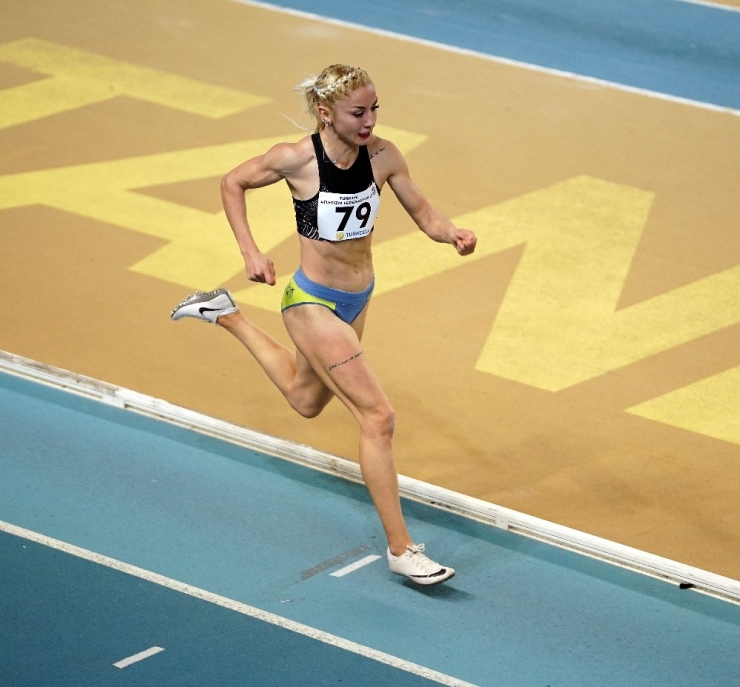 Bakan Kasapoğlu: "Ülkemizin Her Alandaki İlerleyişini Sporda Da Zirveye Oynayarak Sürdüreceğiz"