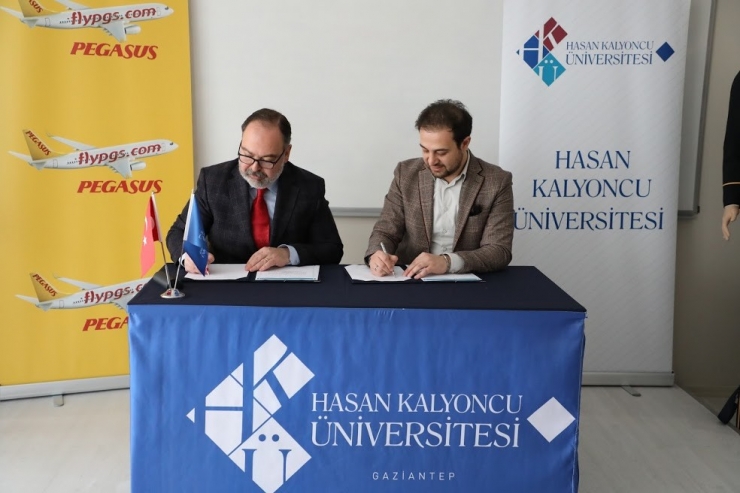 Hkü Ve Pegasus’tan İstihdam Garantili Kabin Memurluğu İşbirliği