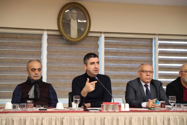 Başkan Yüksel, Kartal’ın Muhtarları İle Bir Araya Geldi