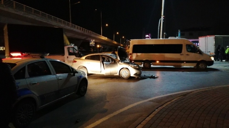 Gebze’de Zincirleme Trafik Kazası: 3 Yaralı