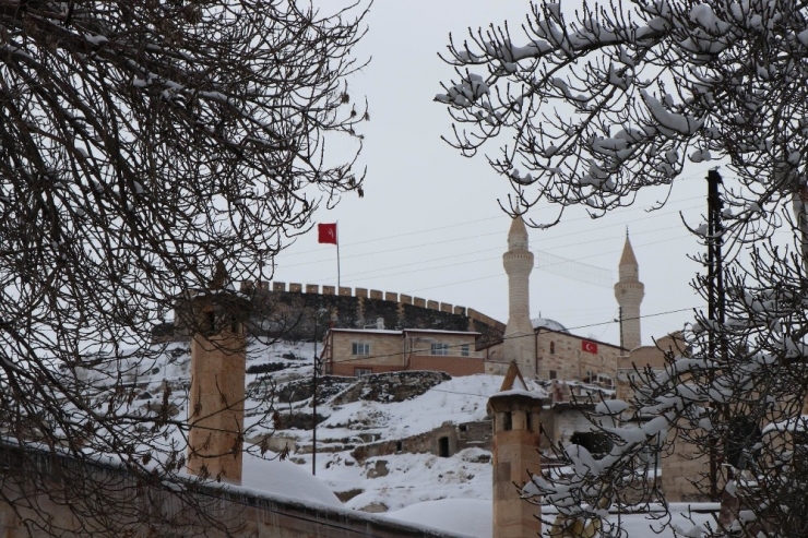 Nevşehir’de Kar Manzaraları Mest Etti