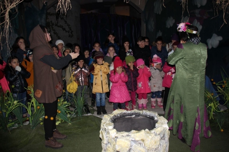 Çocuklar Tatilde Masal Şatosu’nun Tadını Çıkardı