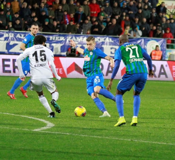 Süper Lig: Çaykur Rizespor: 1 - Beşiktaş: 2 (Maç Sonucu)