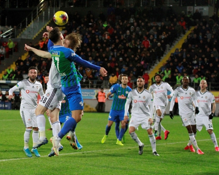 Süper Lig: Çaykur Rizespor: 1 - Beşiktaş: 2 (Maç Sonucu)