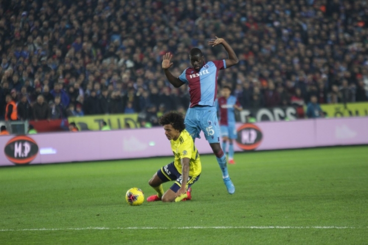 Süper Lig: Trabzonspor: 2 - Fenerbahçe: 1 (Maç Sonucu)