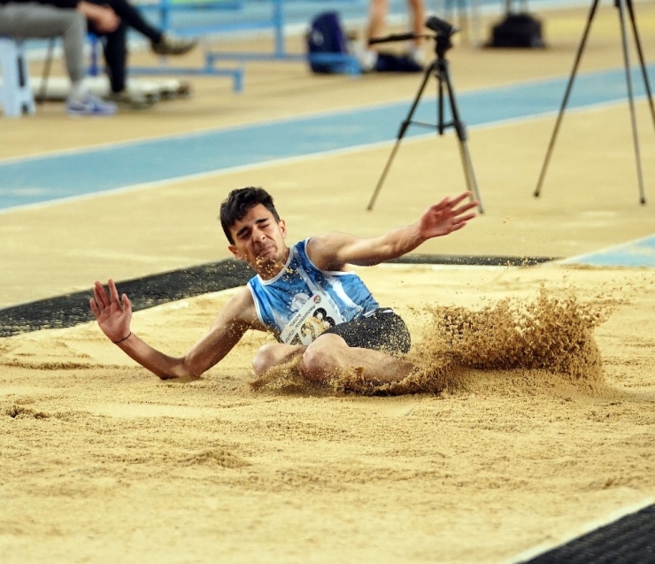 Türkiye Salon Şampiyonası’na Başladı