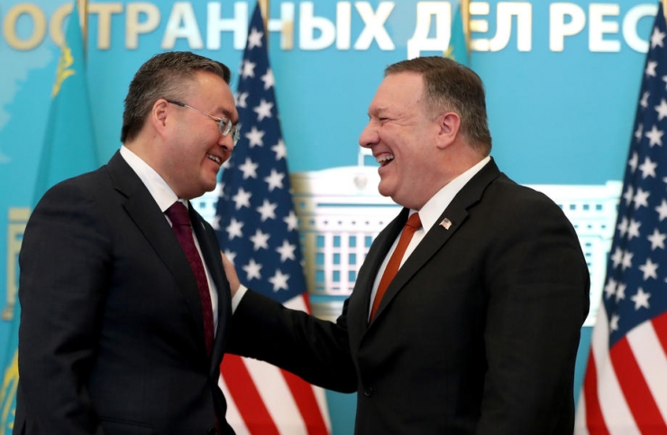 Pompeo’dan Kazakistan’a Uygur Türkleri İçin Çağrı