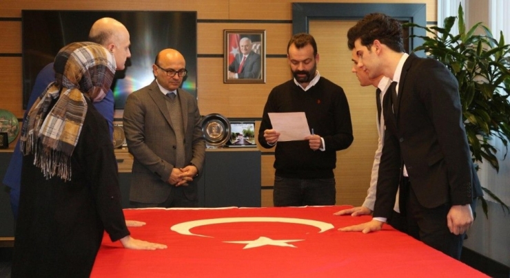 Yemin Ederek Asaleten Memur Oldular