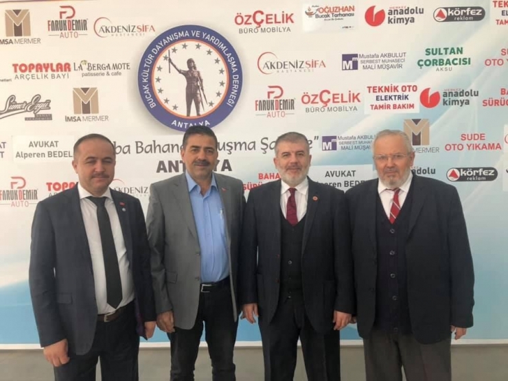 Bucaklılar Eski Mezunlarla Bir Araya Geldi