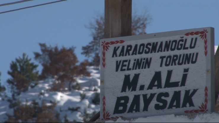 Her Gün Kendi Mezar Taşını Görüyor