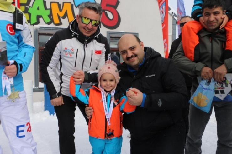 Aziziye Belediyesi Kış Sporu İçin Spor Kulübü Hazırlığında