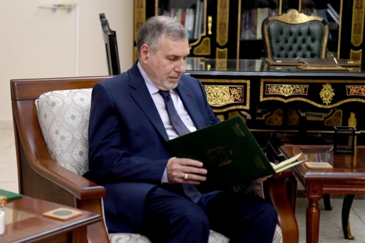 Irak’ta Hükümet Kurmakla Görevlendirilen Allavi: “Barışçıl Protestoculardan Oluşan İstişare Heyeti Kuracağım”