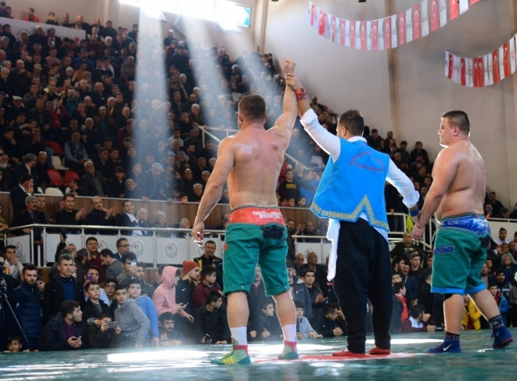 Kısa Şalvar Dünya Güreşi Şampiyonası Tamamlandı