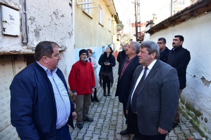 Depremzedelerin Sorunlarını Dinlediler