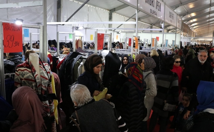 Mersin’de Alışveriş Festivali Çılgınlığı