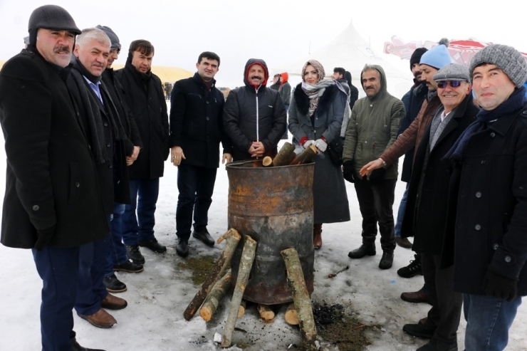 Argan Yaylası’na Ziyaretçi Akını
