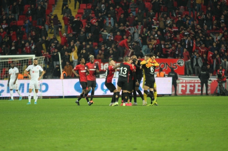 Süper Lig: Gaziantep Fk: 5 - Dg Sivasspor: 1 (Maç Sonucu)
