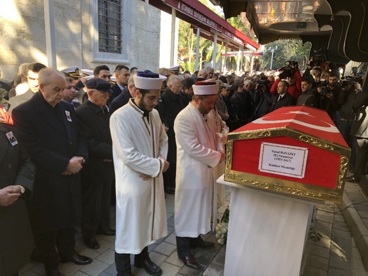 Eski Deniz Kuvvetleri Komutanı Oramiral Vural Bayazıt Son Yolculuğuna Uğurlandı