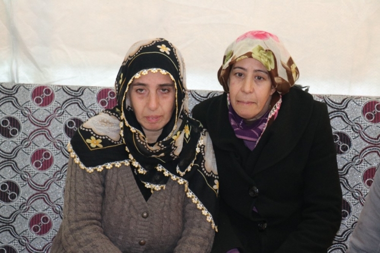 Deprem Anını Anlatan Depremzedeler Konteyner İstedi