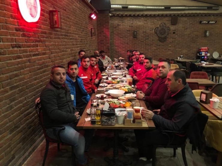 Bilecik Esnafından Bilecikspor’a Moral Yemeği