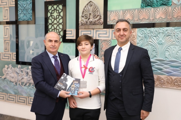 Başkan Akgün: “İstanbul Depremi Düşündüğümüzün Üzerinde Olabilir”