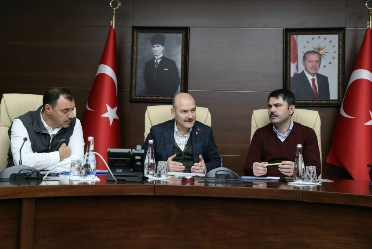 Elazığ’da Bakanlar, Muhtarlarla Bir Araya Geldi