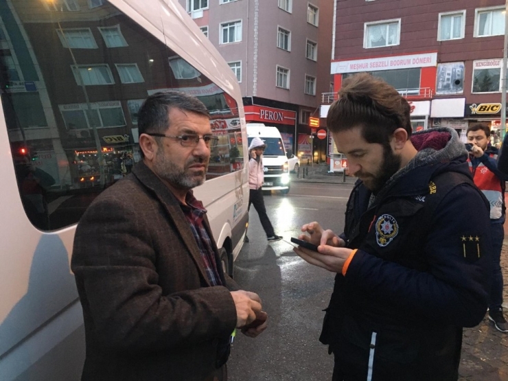 İstanbul’da Polisten Okul Çevrelerinde Uygulama