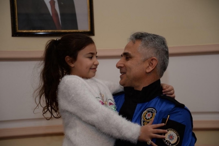 Şehit Çocuklarına Polis Şevkati