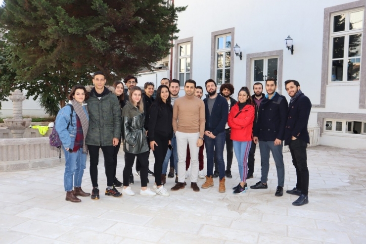 Öğretmenevi Lokalini ‘Kültür Ve Sanat Merkezi’ Olarak Tasarladılar