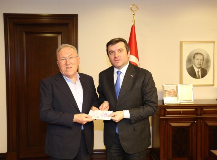 Japon Öğrencilerden Duygulandıran Yardım