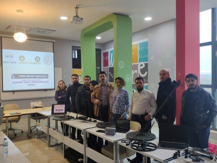 "Jeofizik Operatörlüğü Kursu" Düzenlendi