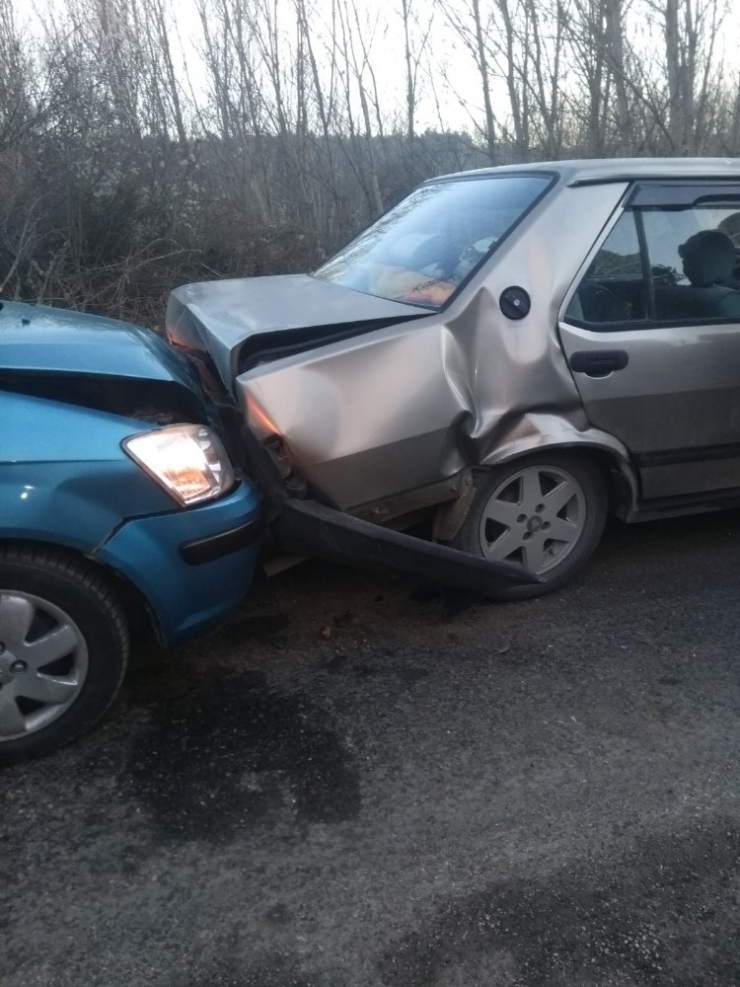 Daday’da 3 Araç Birbirine Girdi